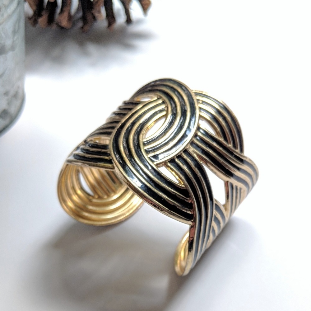 Vintage Knot Cuff